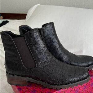 Vaneli Black Textured Ankle Booties